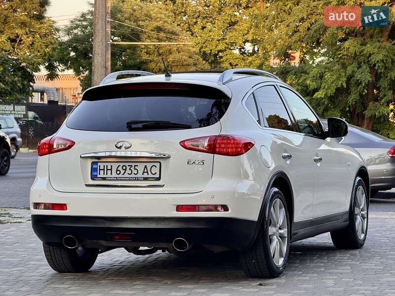 Позашляховик / Кросовер Infiniti EX 25 2011 в Одесі