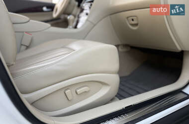 Внедорожник / Кроссовер Infiniti EX 25 2012 в 