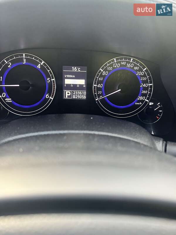 Позашляховик / Кросовер Infiniti EX 30 2011 в Києві