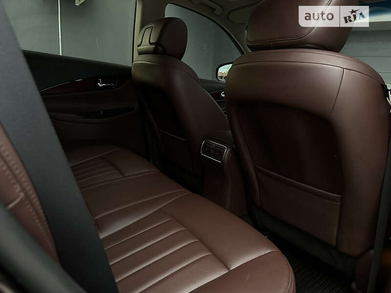 Позашляховик / Кросовер Infiniti EX 35 2009 в Івано-Франківську