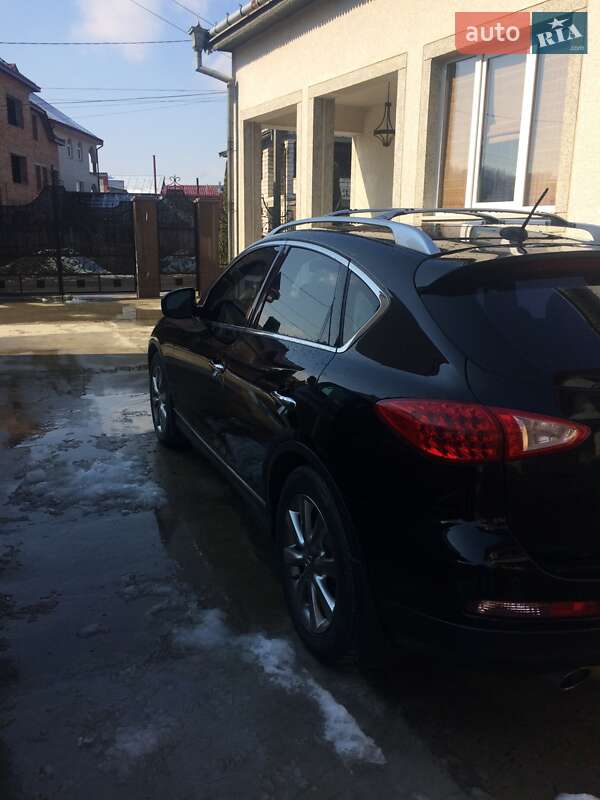 Внедорожник / Кроссовер Infiniti EX 35 2008 в Тячеве