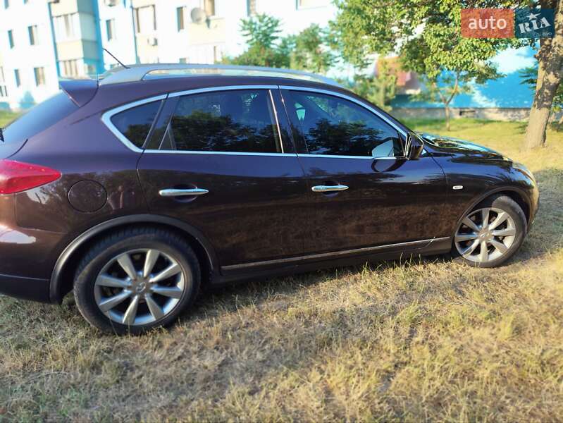Внедорожник / Кроссовер Infiniti EX 35 2008 в Лубнах фото 6 Внедорожник / Кроссовер Infiniti EX 35 2008 в Лубнах