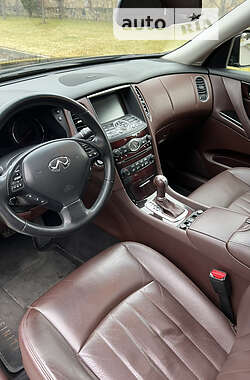Позашляховик / Кросовер Infiniti EX 37 2010 в 