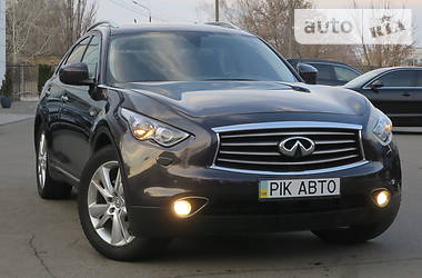 Внедорожник / Кроссовер Infiniti FX 30 2013 в Киеве