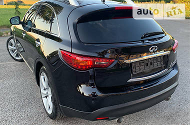 Внедорожник / Кроссовер Infiniti FX 30 2012 в Тернополе