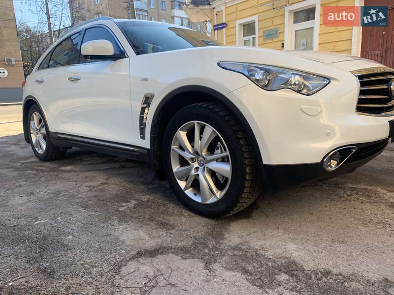Позашляховик / Кросовер Infiniti FX 30 2012 в Чернігові
