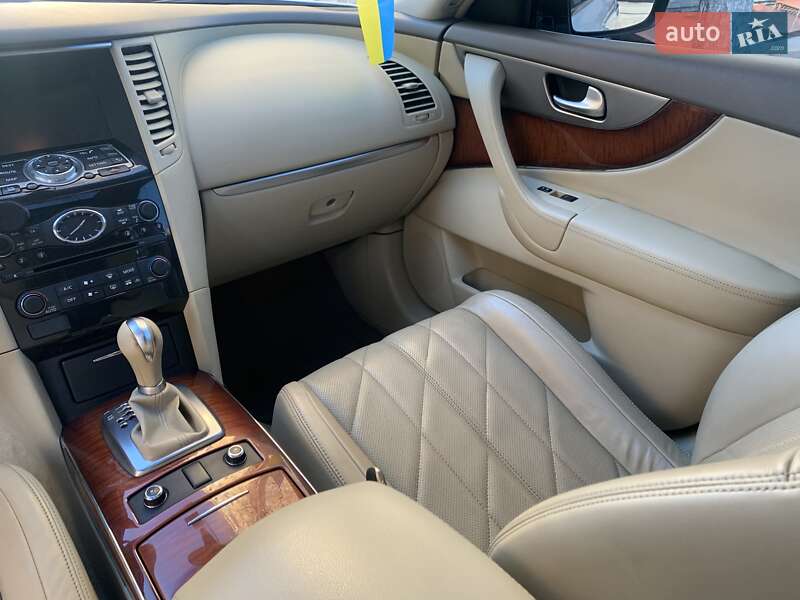Позашляховик / Кросовер Infiniti FX 30 2012 в Чернігові