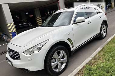 Внедорожник / Кроссовер Infiniti FX 30 2011 в 