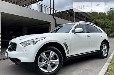 Внедорожник / Кроссовер Infiniti FX 30 2011 в 