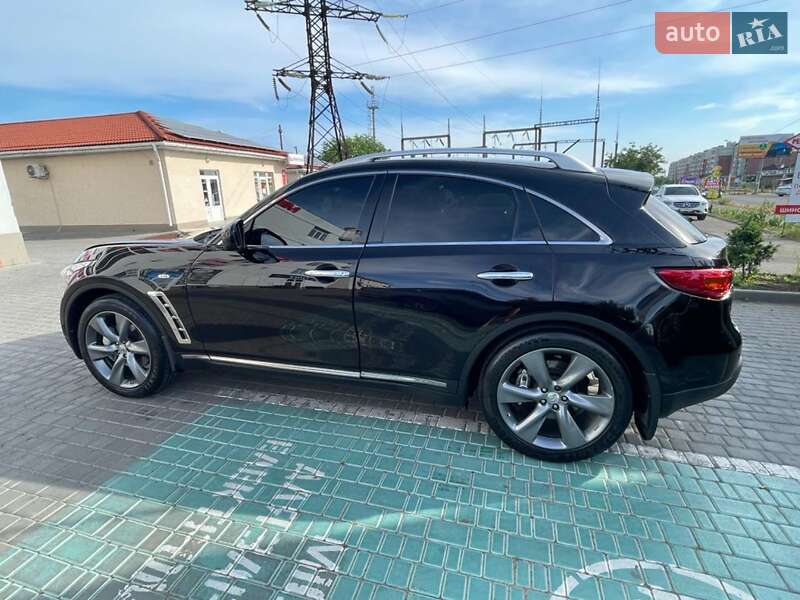 Внедорожник / Кроссовер Infiniti FX 30 2011 в Одессе