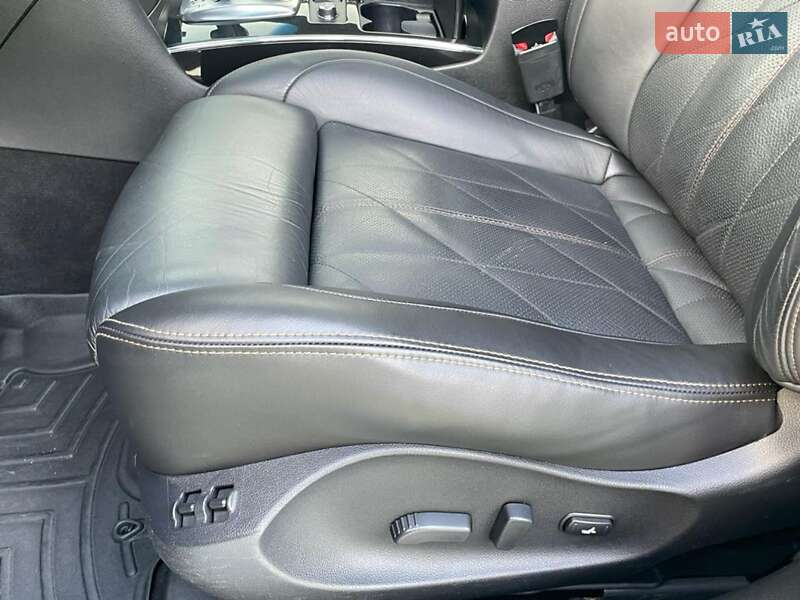 Внедорожник / Кроссовер Infiniti FX 30 2011 в Одессе