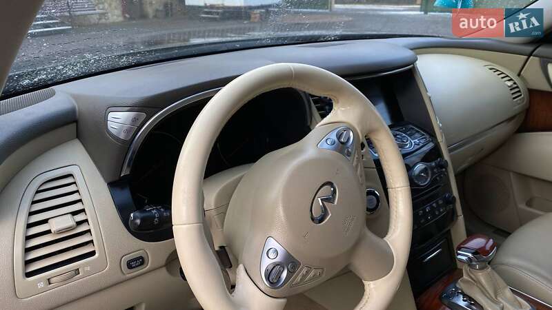 Внедорожник / Кроссовер Infiniti FX 30 2011 в Шептицькому