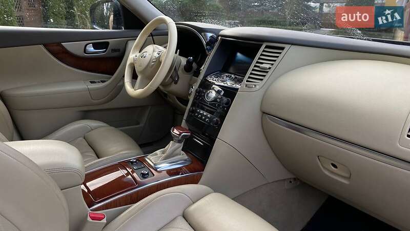 Внедорожник / Кроссовер Infiniti FX 30 2011 в Шептицькому