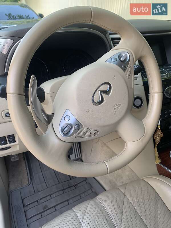 Позашляховик / Кросовер Infiniti FX 30 2012 в Чернігові