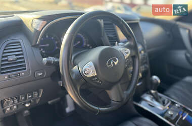 Внедорожник / Кроссовер Infiniti FX 30 2011 в Харькове