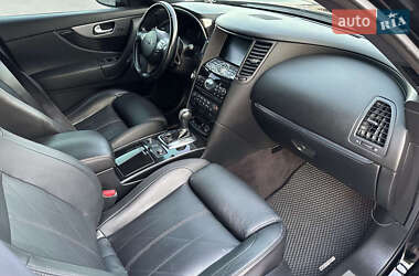 Позашляховик / Кросовер Infiniti FX 30 2011 в 