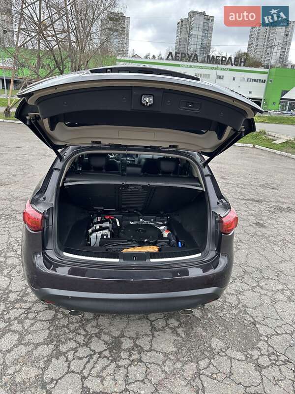 Позашляховик / Кросовер Infiniti FX 30 2013 в Києві