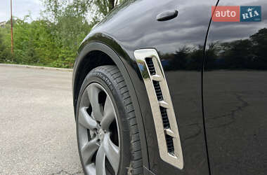 Внедорожник / Кроссовер Infiniti FX 30 2012 в 