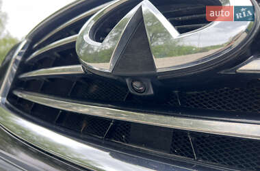 Внедорожник / Кроссовер Infiniti FX 30 2012 в 