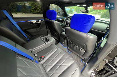 Внедорожник / Кроссовер Infiniti FX 30 2012 в 