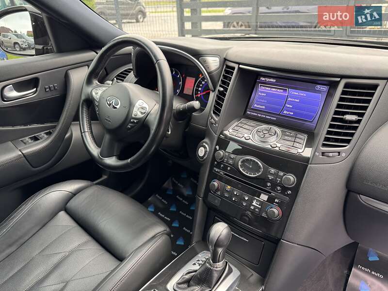 Внедорожник / Кроссовер Infiniti FX 30 2011 в Ровно фото 39 Внедорожник / Кроссовер Infiniti FX 30 2011 в Ровно