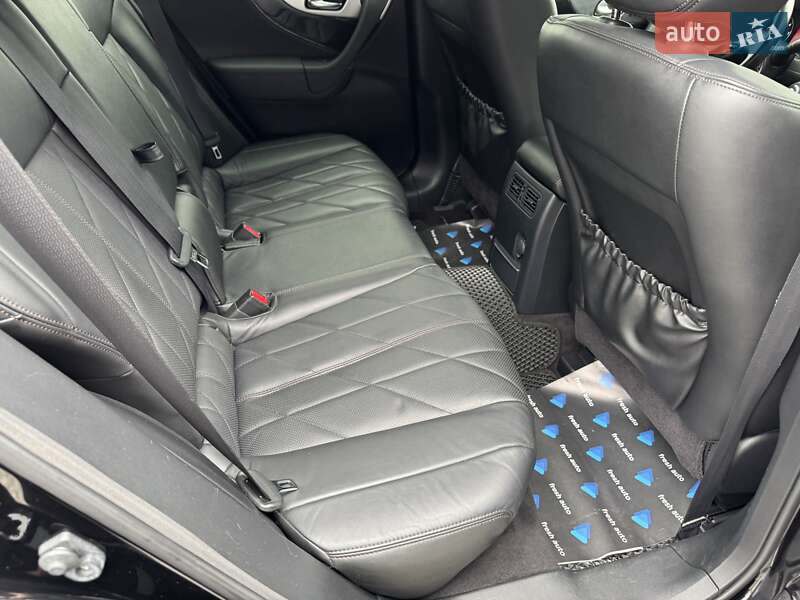 Внедорожник / Кроссовер Infiniti FX 30 2011 в Ровно фото 33 Внедорожник / Кроссовер Infiniti FX 30 2011 в Ровно
