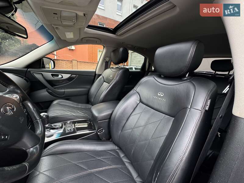 Внедорожник / Кроссовер Infiniti FX 30 2012 в Виннице