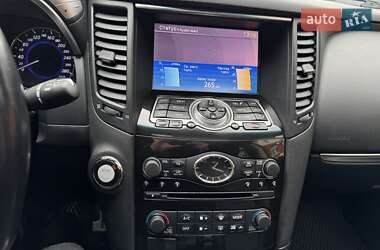 Внедорожник / Кроссовер Infiniti FX 30 2012 в 