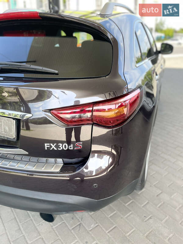Внедорожник / Кроссовер Infiniti FX 30 2011 в Днепре
