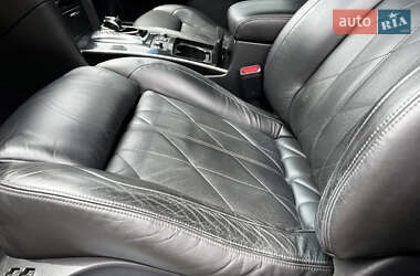 Внедорожник / Кроссовер Infiniti FX 30 2010 в 