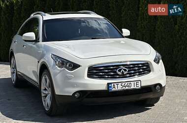 Внедорожник / Кроссовер Infiniti FX 30 2010 в 