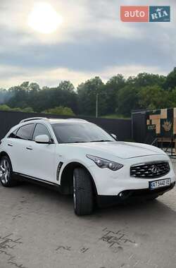 Внедорожник / Кроссовер Infiniti FX 30 2010 в 
