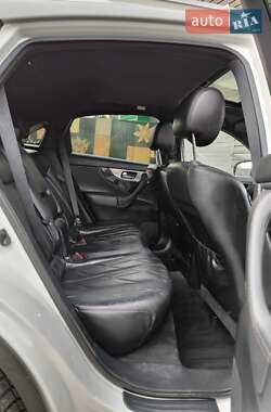 Внедорожник / Кроссовер Infiniti FX 30 2010 в 