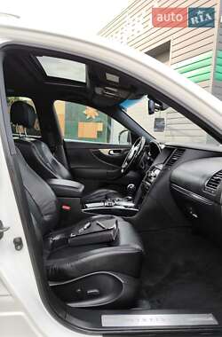 Внедорожник / Кроссовер Infiniti FX 30 2010 в 