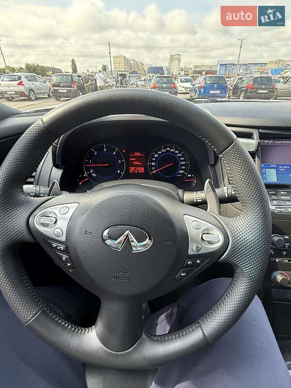 Внедорожник / Кроссовер Infiniti FX 30 2011 в Кременчуге