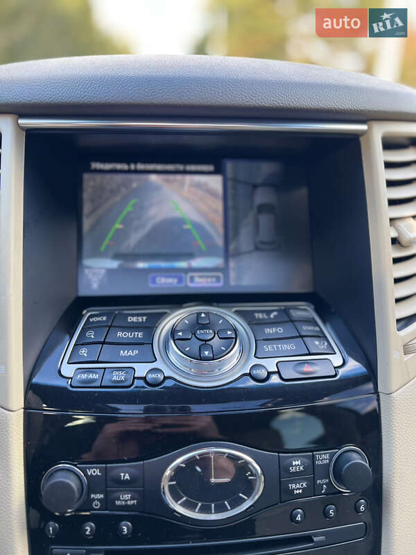 Внедорожник / Кроссовер Infiniti FX 30 2011 в Виноградове фото 15 Внедорожник / Кроссовер Infiniti FX 30 2011 в Виноградове