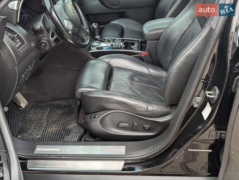 Внедорожник / Кроссовер Infiniti FX 30 2011 в Дубно