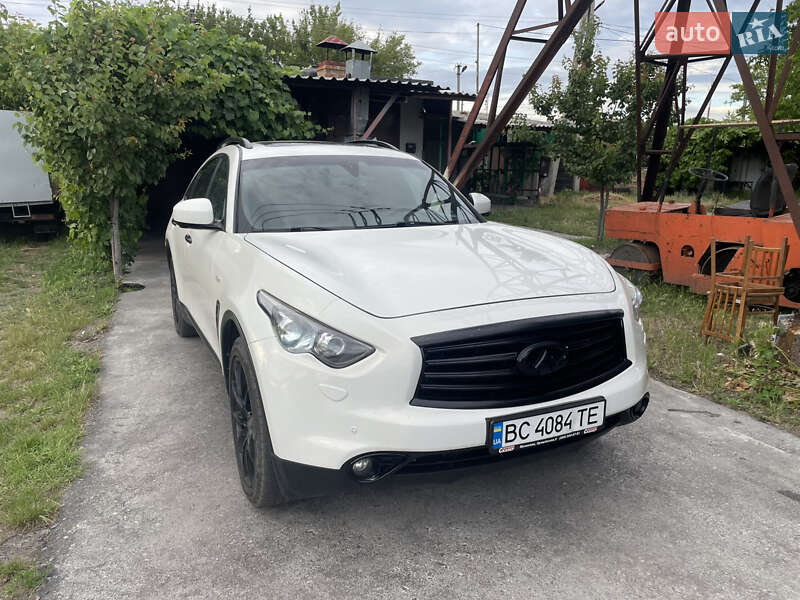 Внедорожник / Кроссовер Infiniti FX 30 2012 в Александрие фото 7 Внедорожник / Кроссовер Infiniti FX 30 2012 в Александрие