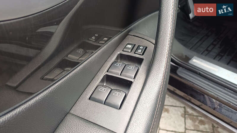 Внедорожник / Кроссовер Infiniti FX 30 2011 в Дрогобыче