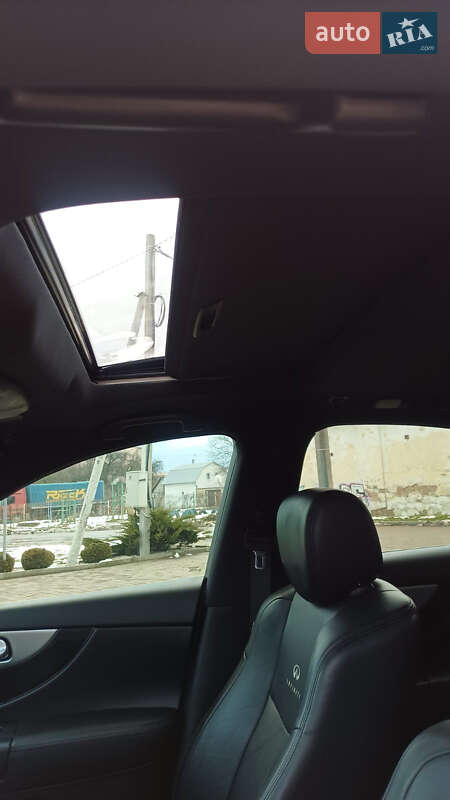 Внедорожник / Кроссовер Infiniti FX 30 2011 в Дрогобыче
