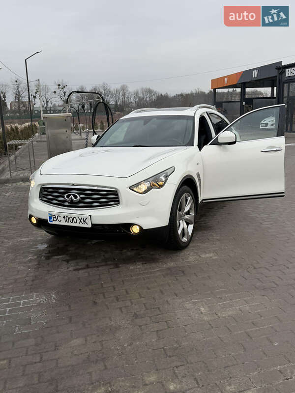 Infiniti FX 30 2012