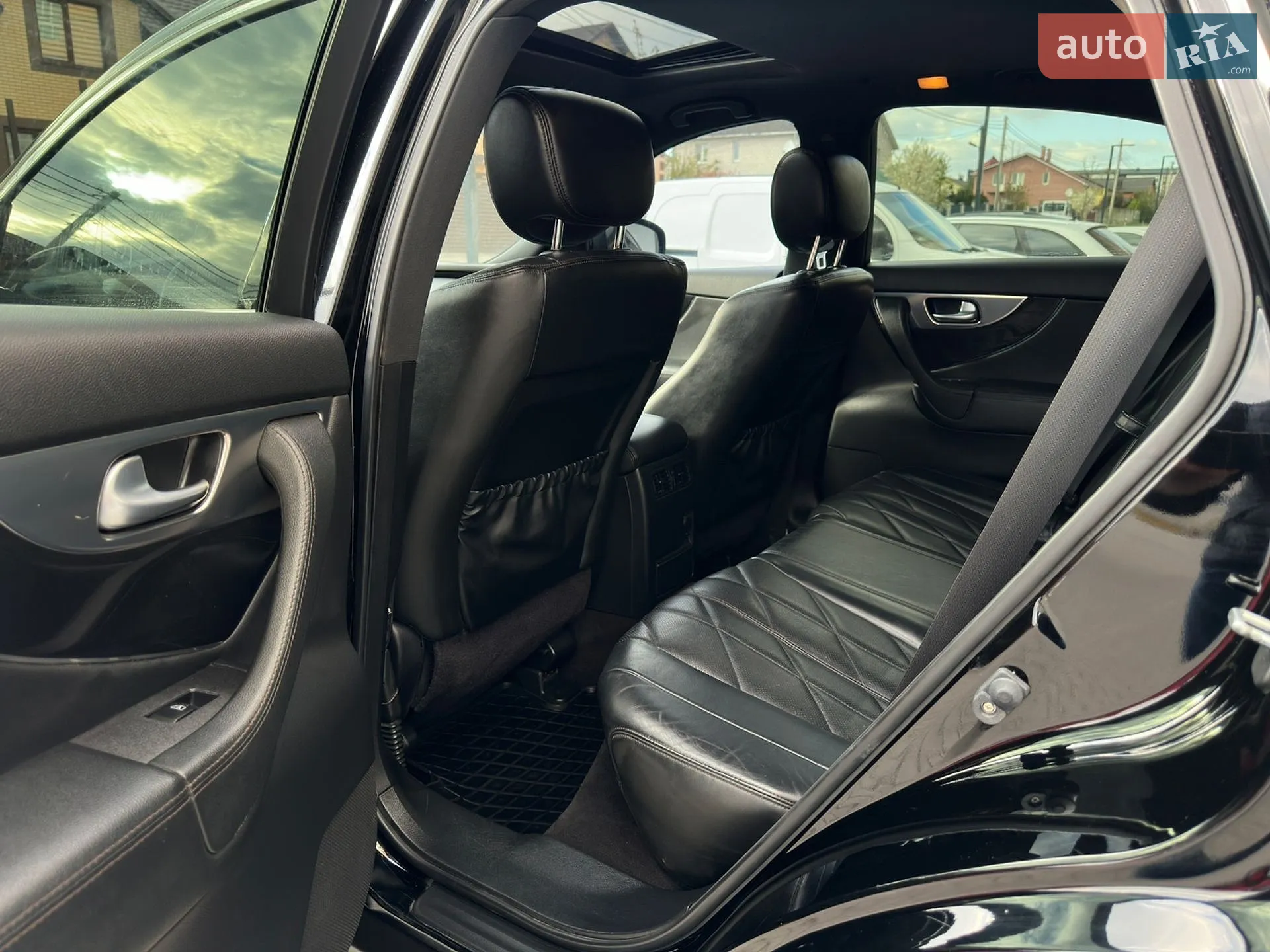 2011 Infiniti FX - мініатюра 54