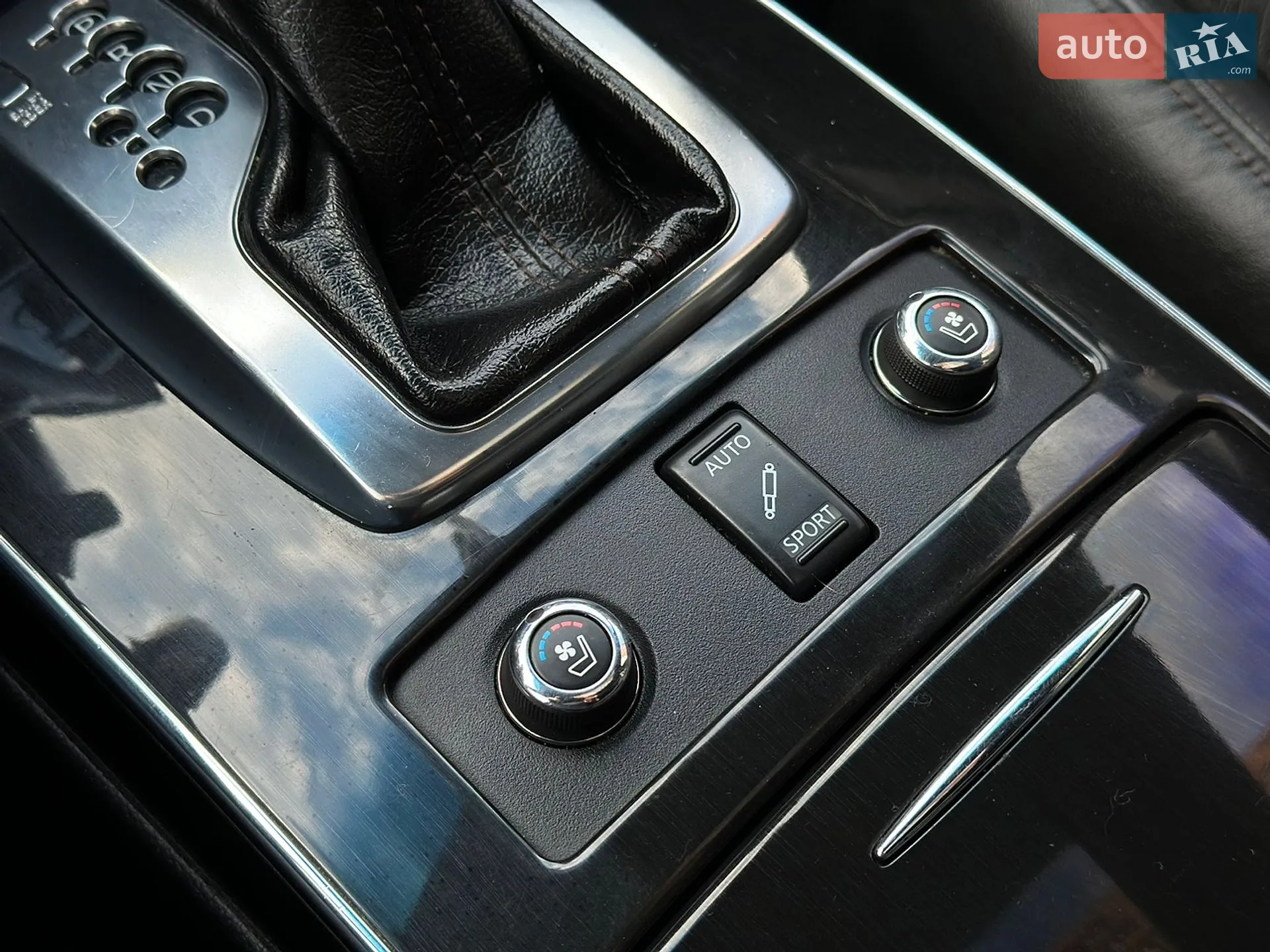 2011 Infiniti FX - мініатюра 59