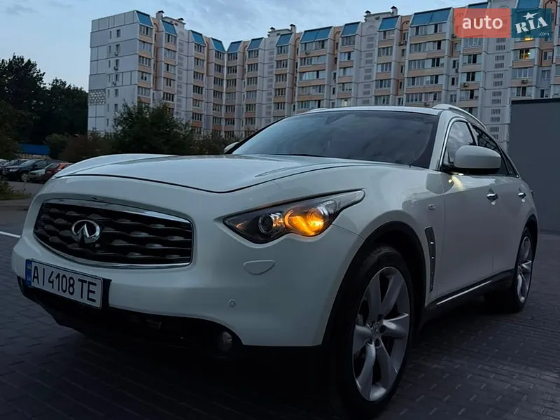 Infiniti FX 30 2011