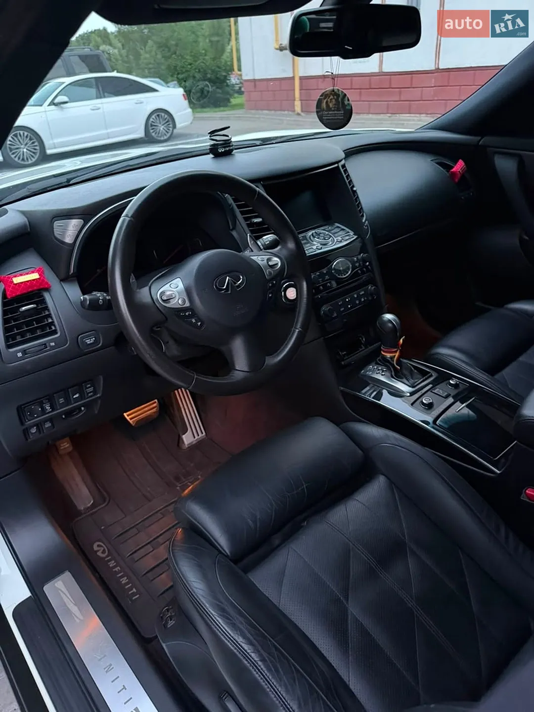 2011 Infiniti FX - мініатюра 9