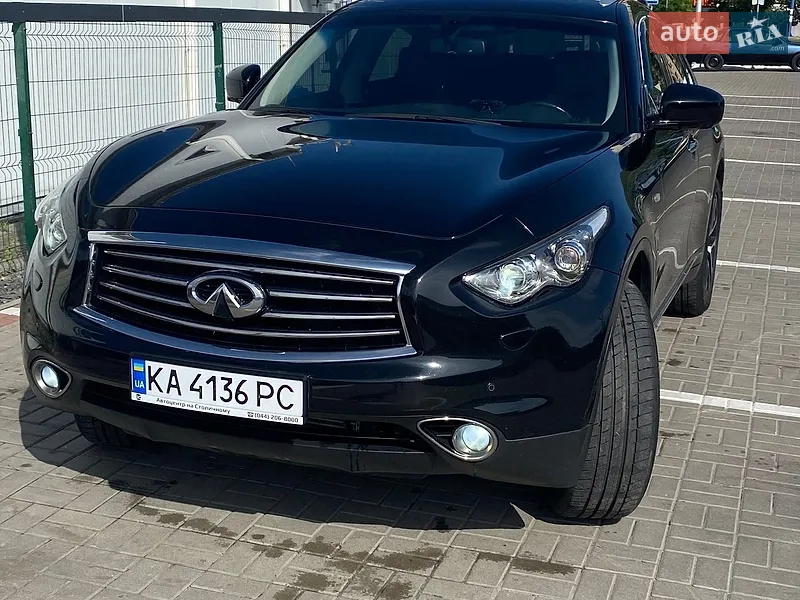 Infiniti FX 30 2012