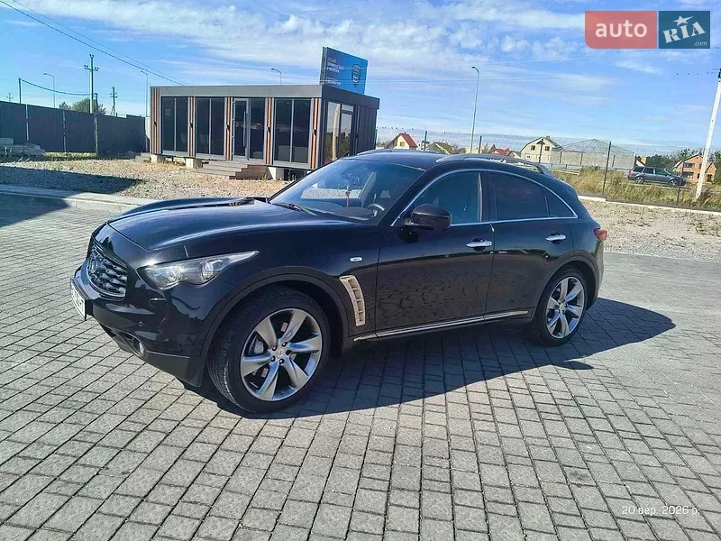 Infiniti FX 30 2012