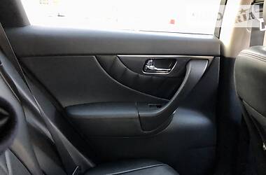 Позашляховик / Кросовер Infiniti FX 35 2008 в 