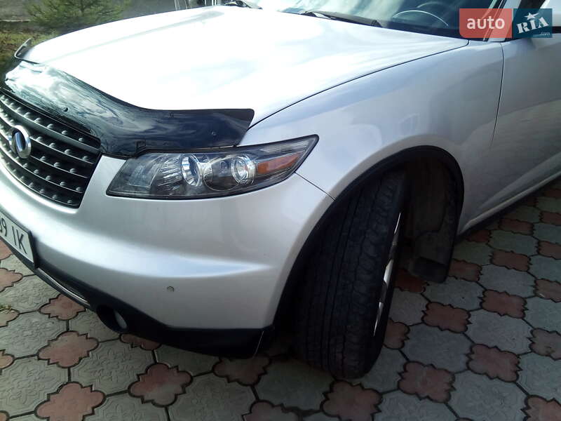 Позашляховик / Кросовер Infiniti FX 35 2006 в Чернівцях