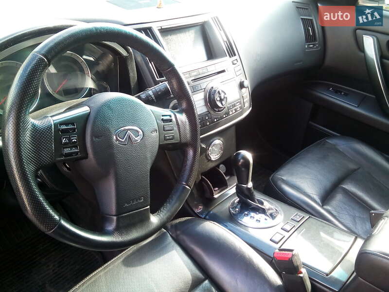 Позашляховик / Кросовер Infiniti FX 35 2006 в Чернівцях